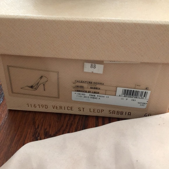 Prada shoes - Picture 6 of 7